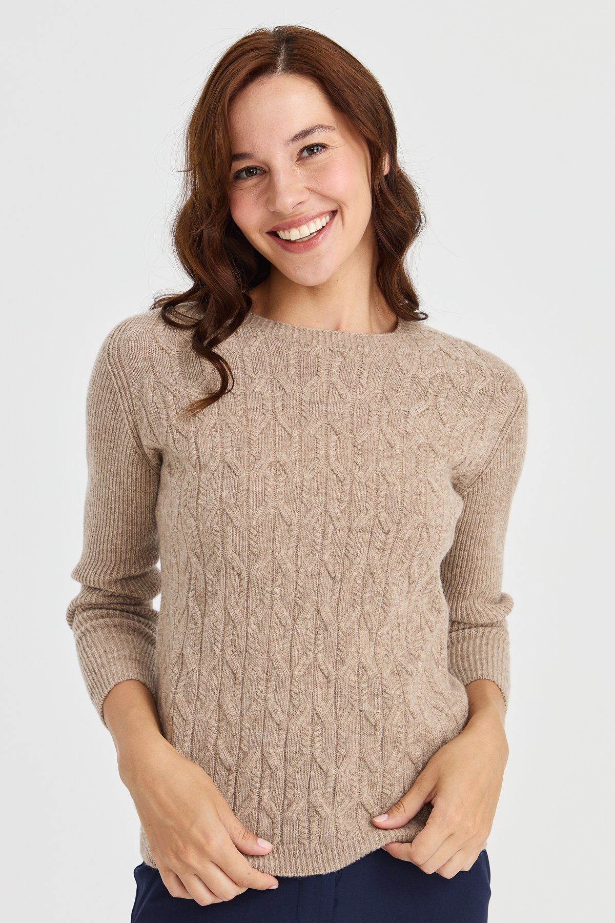 23152Kadın Sıfır Yaka Önü Yürütmeli Yün Kazak K.Bej