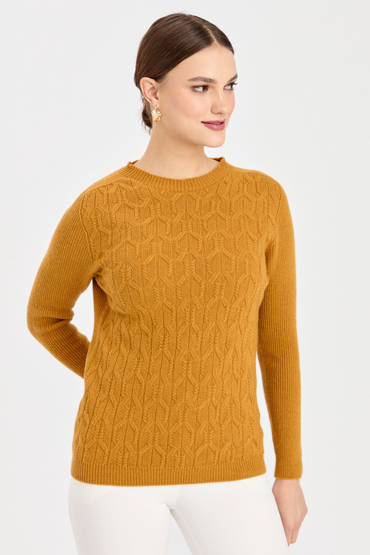 23152Kadın Sıfır Yaka Önü Yürütmeli Yün Kazak Hardal