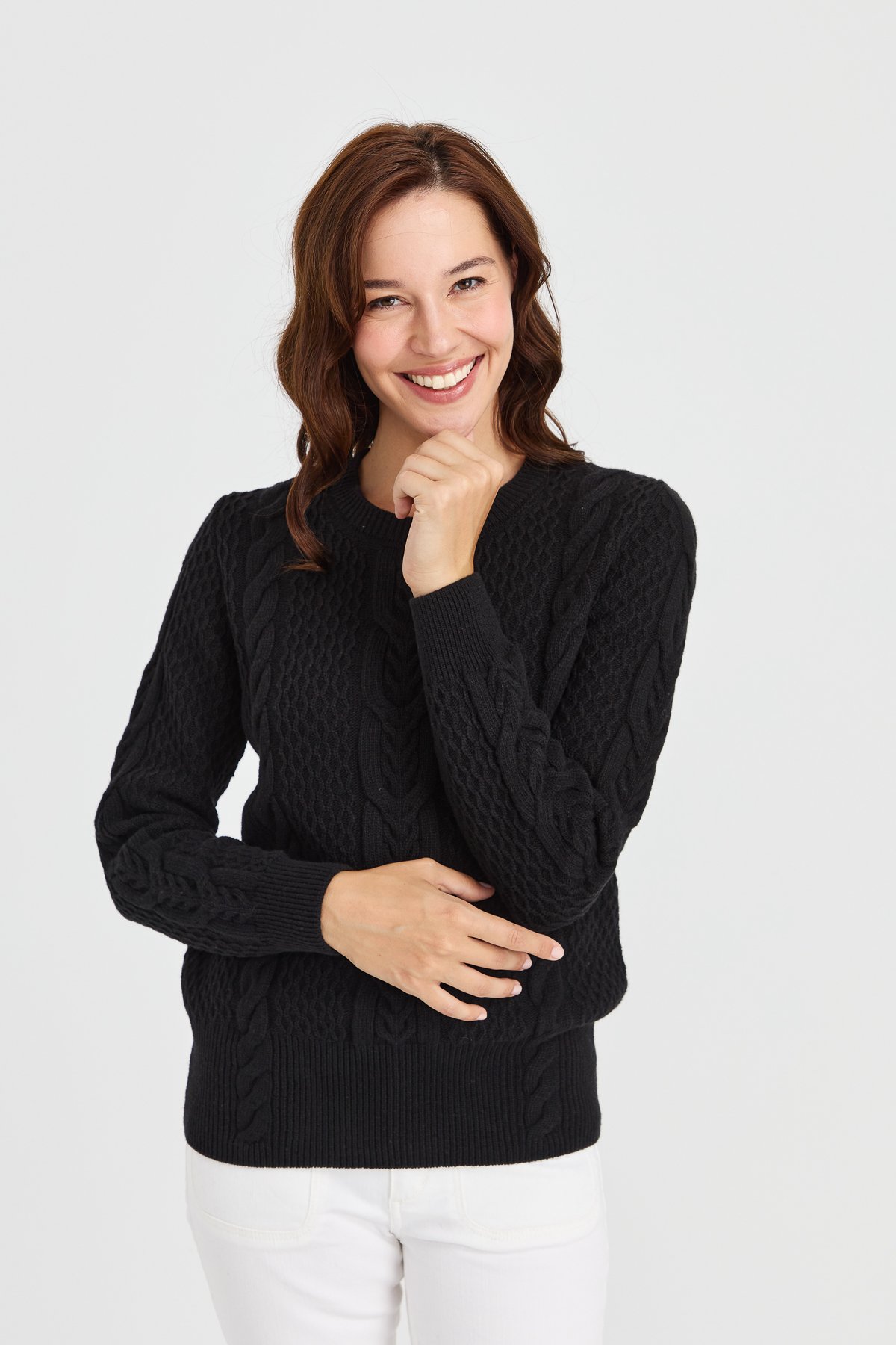 23034Kadın Sıfır Yaka Ortası Saç Örgü Yün Kazak Siyah