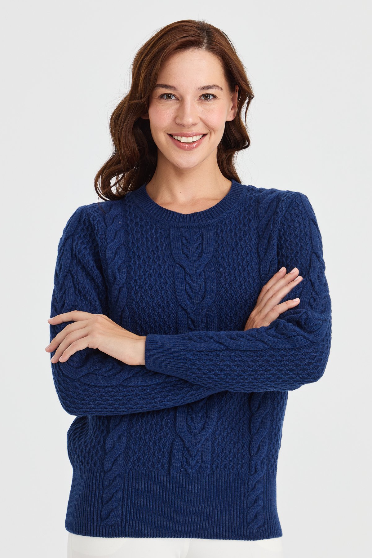 23034Kadın Sıfır Yaka Ortası Saç Örgü Yün Kazak İndigo