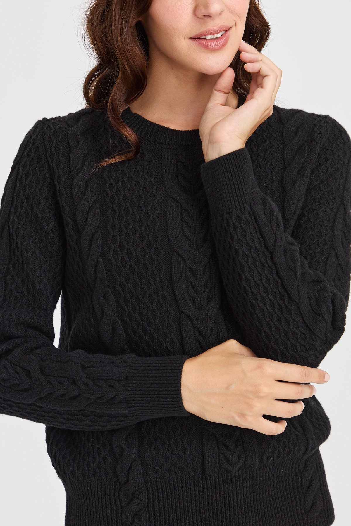 23034Kadın Sıfır Yaka Ortası Saç Örgü Yün Kazak Siyah