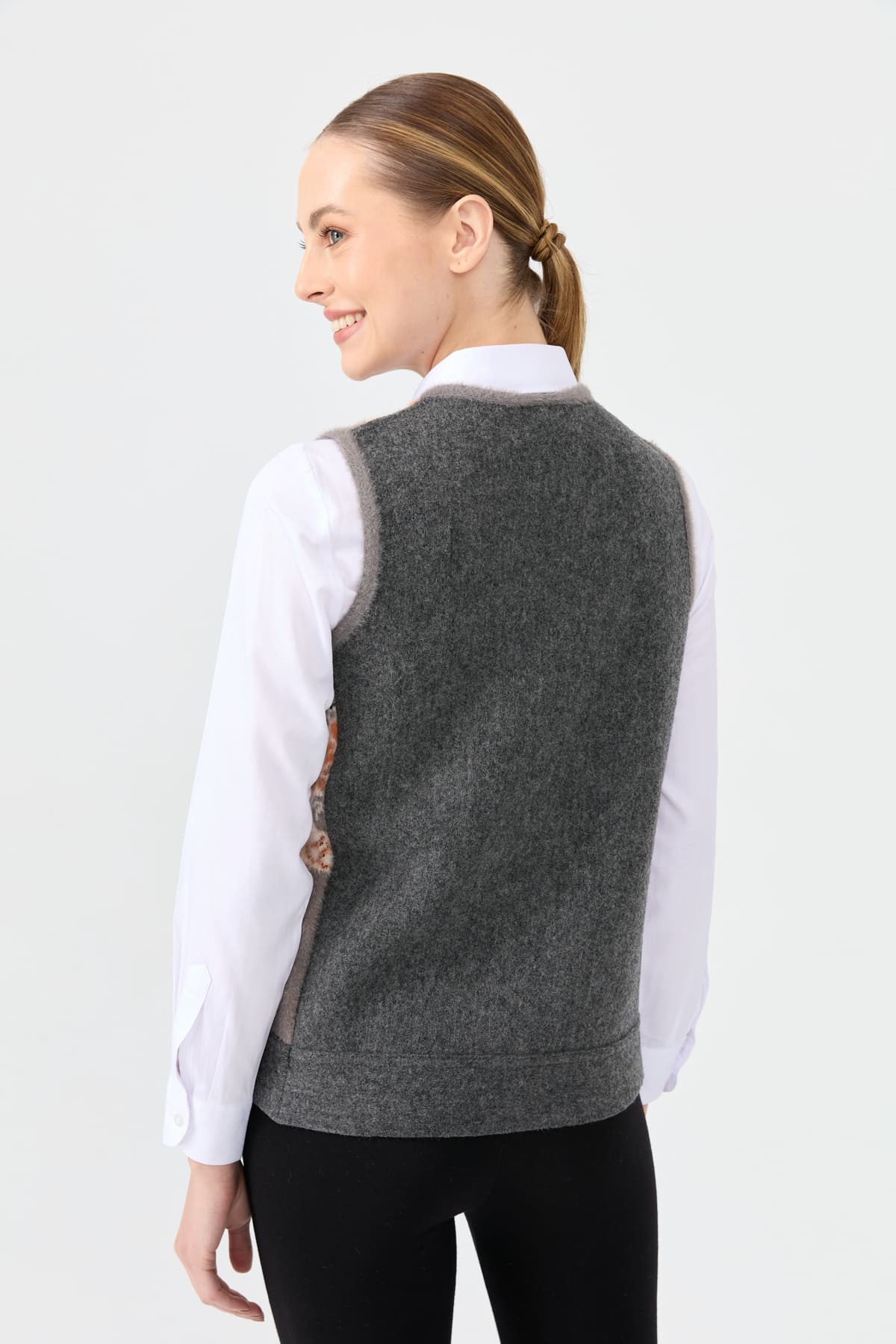 24074Kadın Sıfır Yaka Patchwork Arkası Keçe Kısa Yün Yelek Füme