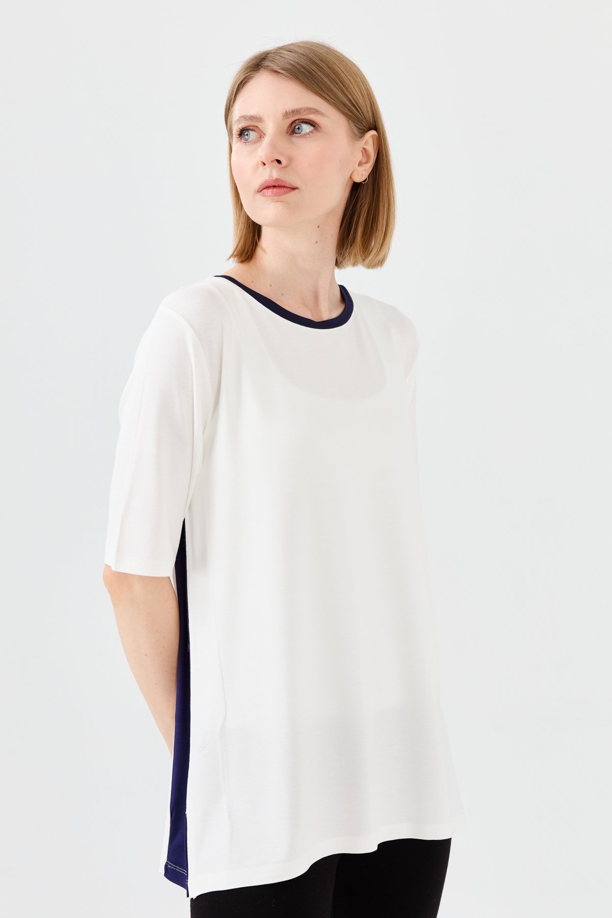 23780Kadın Sıfır Yaka Penye T-shirt Kemik