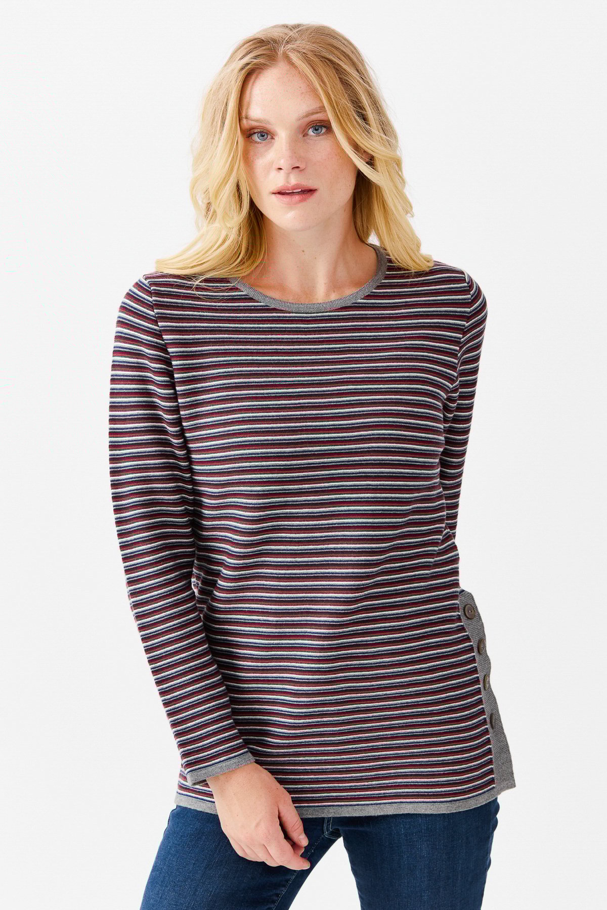 22078Женская туника с круглым вырезом в полоску, с одним боковым разрезом, на пуговицах, серая