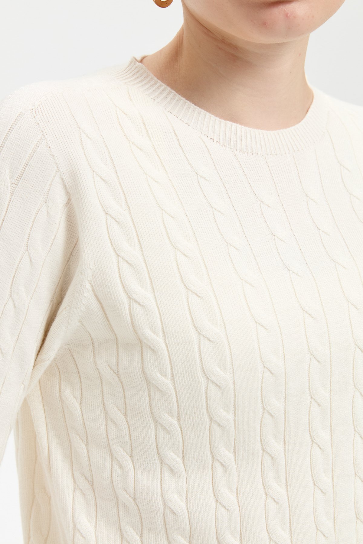 23329Kadın Sıfır Yaka Saç Örgülü Kazak Kemik