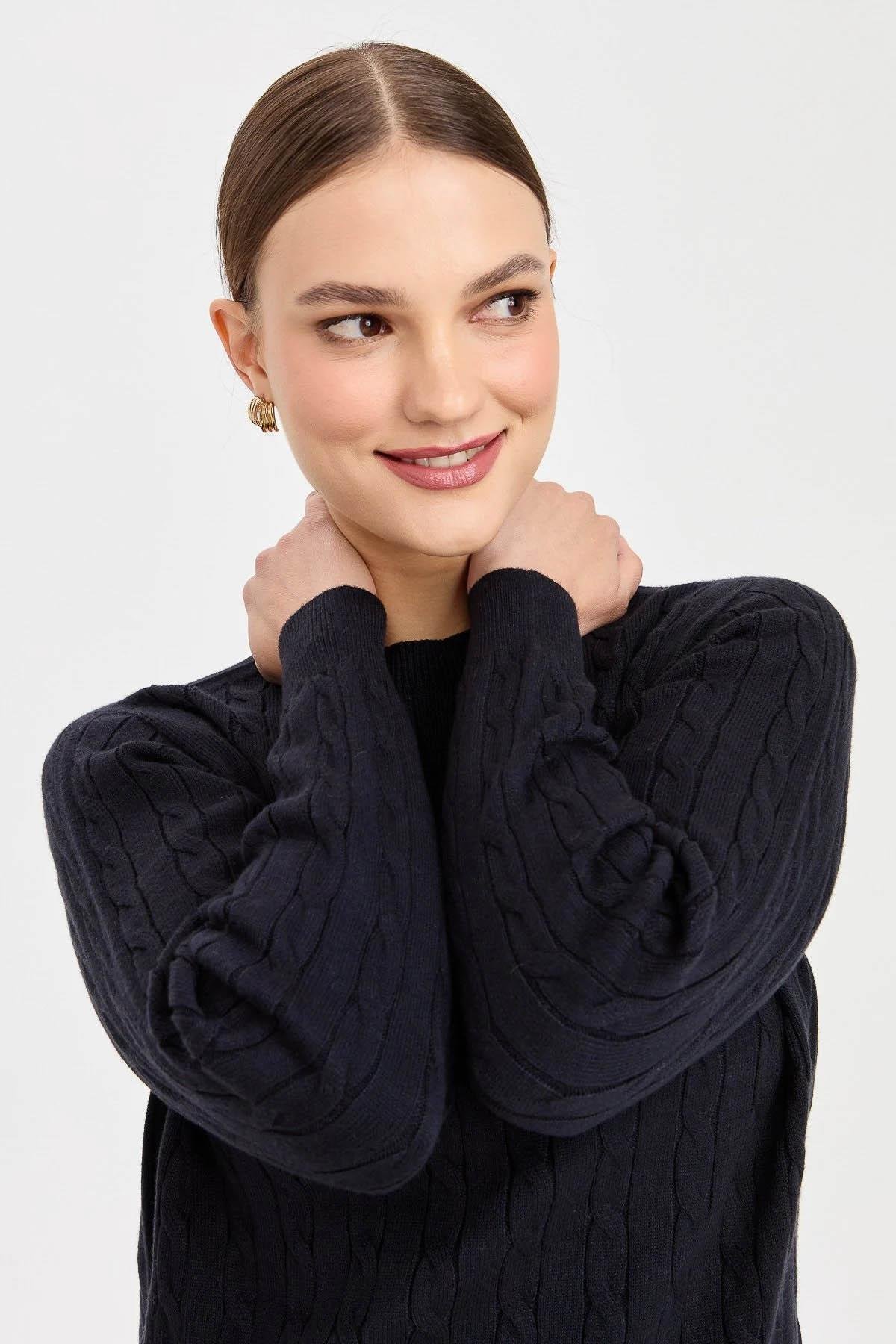 23329Kadın Sıfır Yaka Saç Örgülü Kazak K.Lacivert