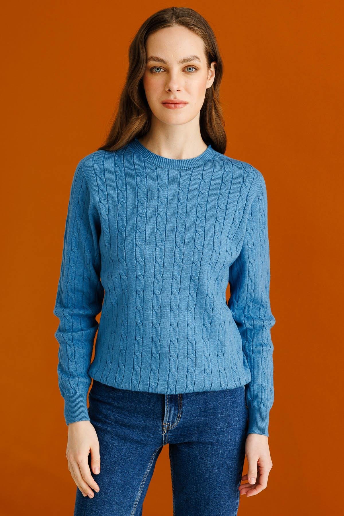 23329Kadın Sıfır Yaka Saç Örgülü Kazak Mavi