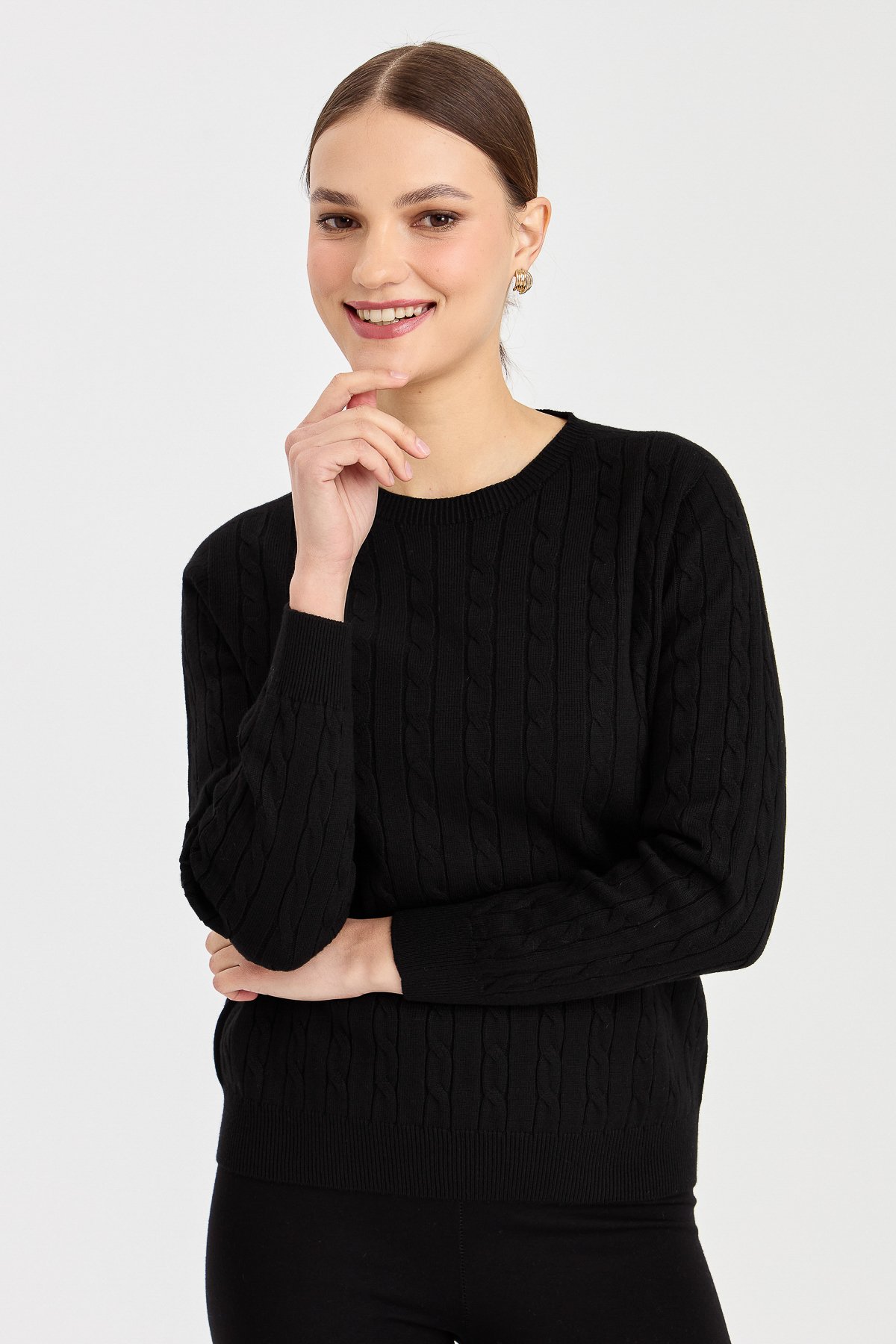 23329Kadın Sıfır Yaka Saç Örgülü Kazak Siyah