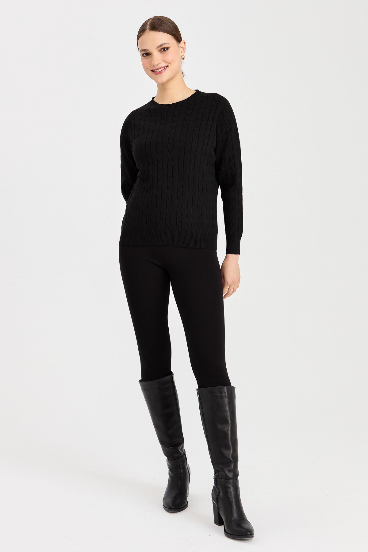 23329Kadın Sıfır Yaka Saç Örgülü Kazak Siyah