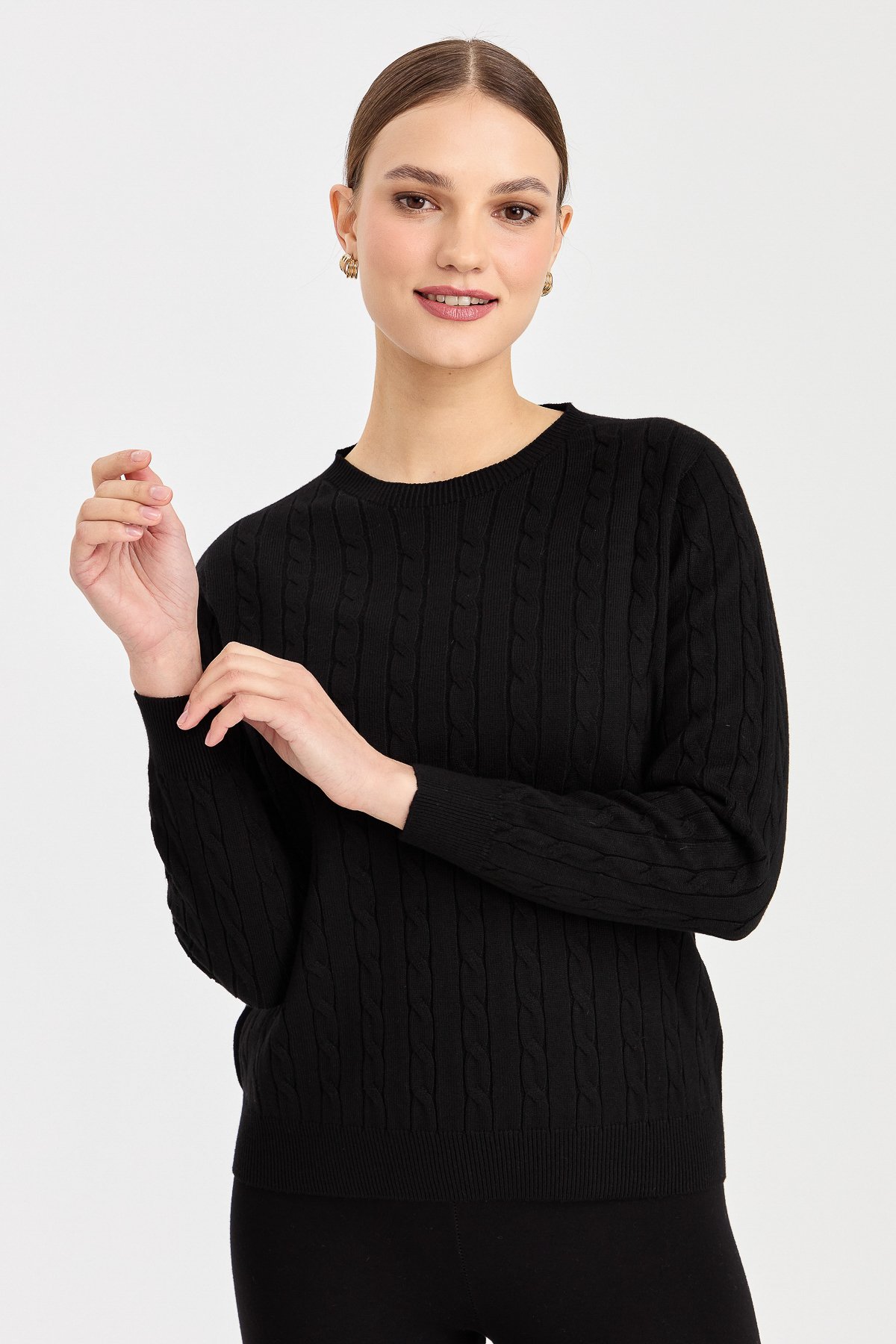 23329Kadın Sıfır Yaka Saç Örgülü Kazak Siyah