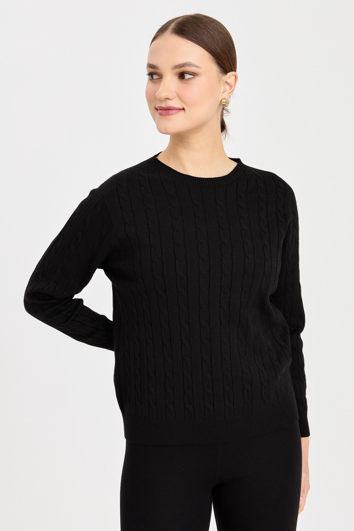 23329Kadın Sıfır Yaka Saç Örgülü Kazak Siyah