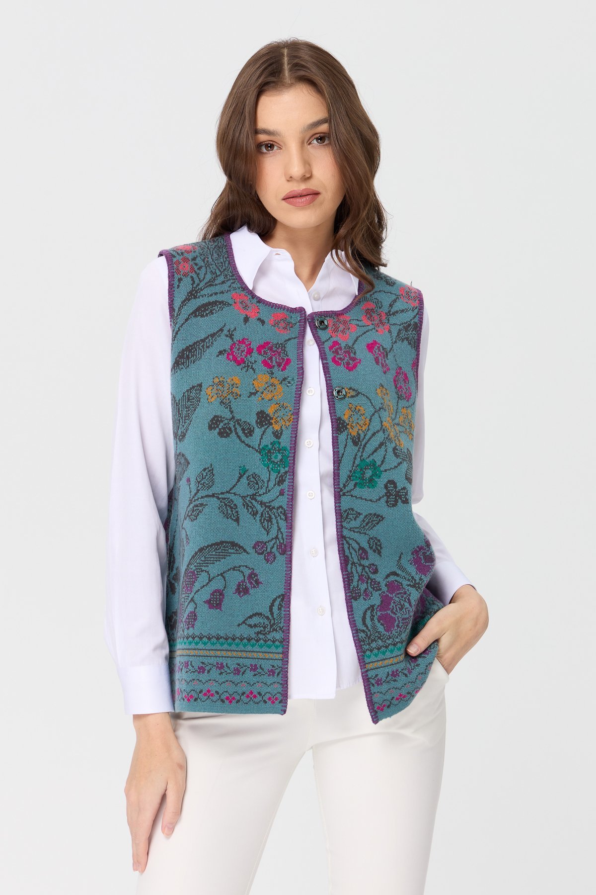 23119Kadın Sıfır Yaka Sarmaşık Desenli Yün Yelek M.Yeşili