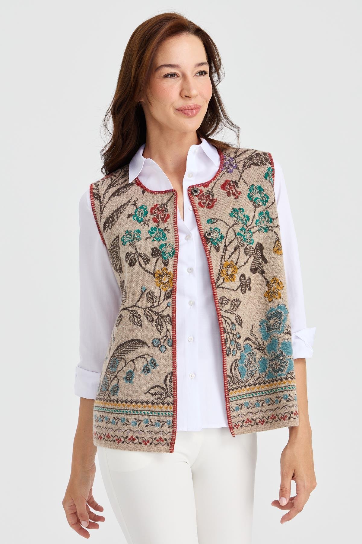 23119Kadın Sıfır Yaka Sarmaşık Desenli Yün Yelek K.Bej