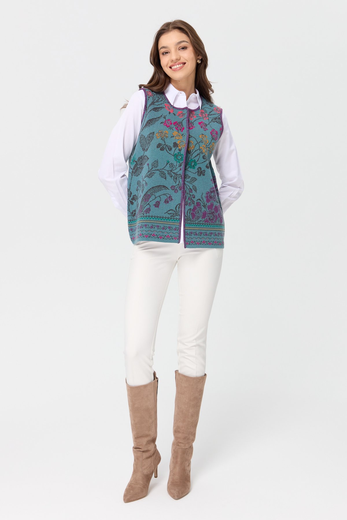 23119Kadın Sıfır Yaka Sarmaşık Desenli Yün Yelek M.Yeşili