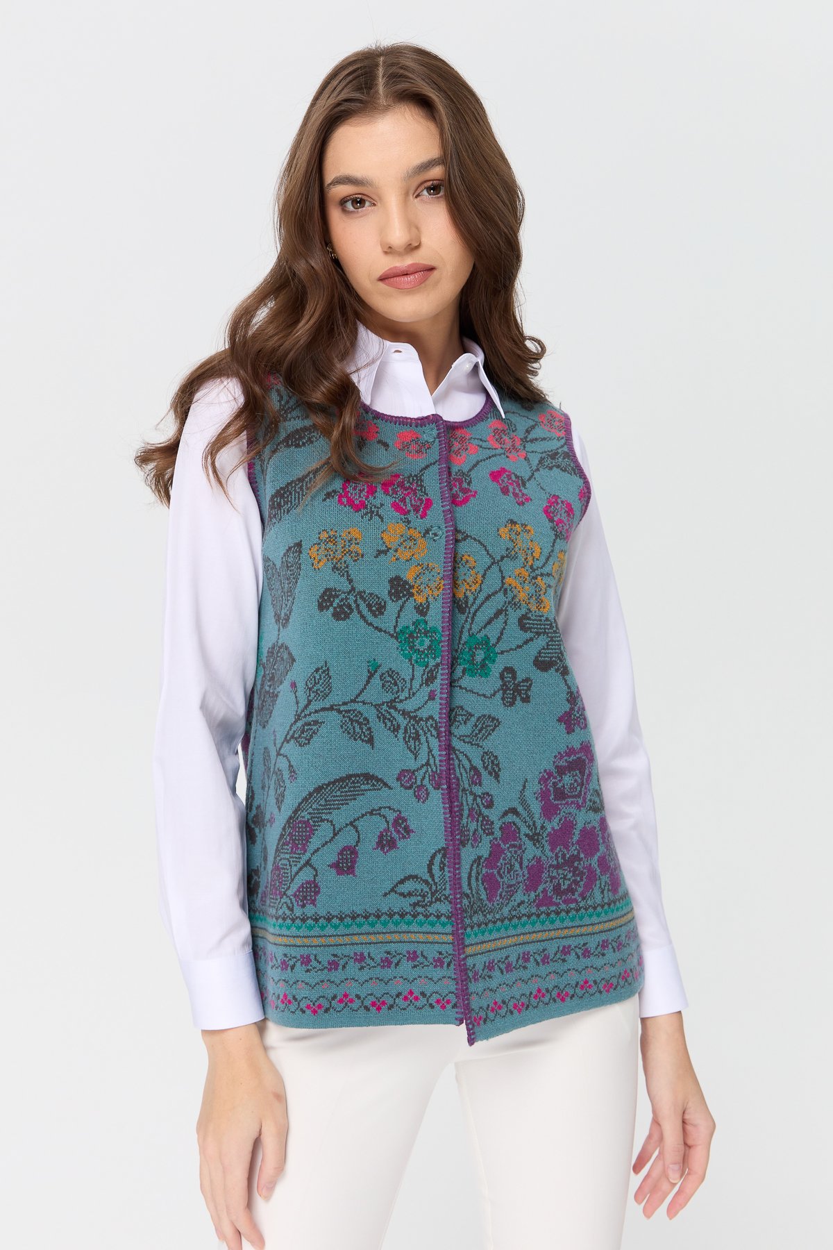 23119Kadın Sıfır Yaka Sarmaşık Desenli Yün Yelek M.Yeşili