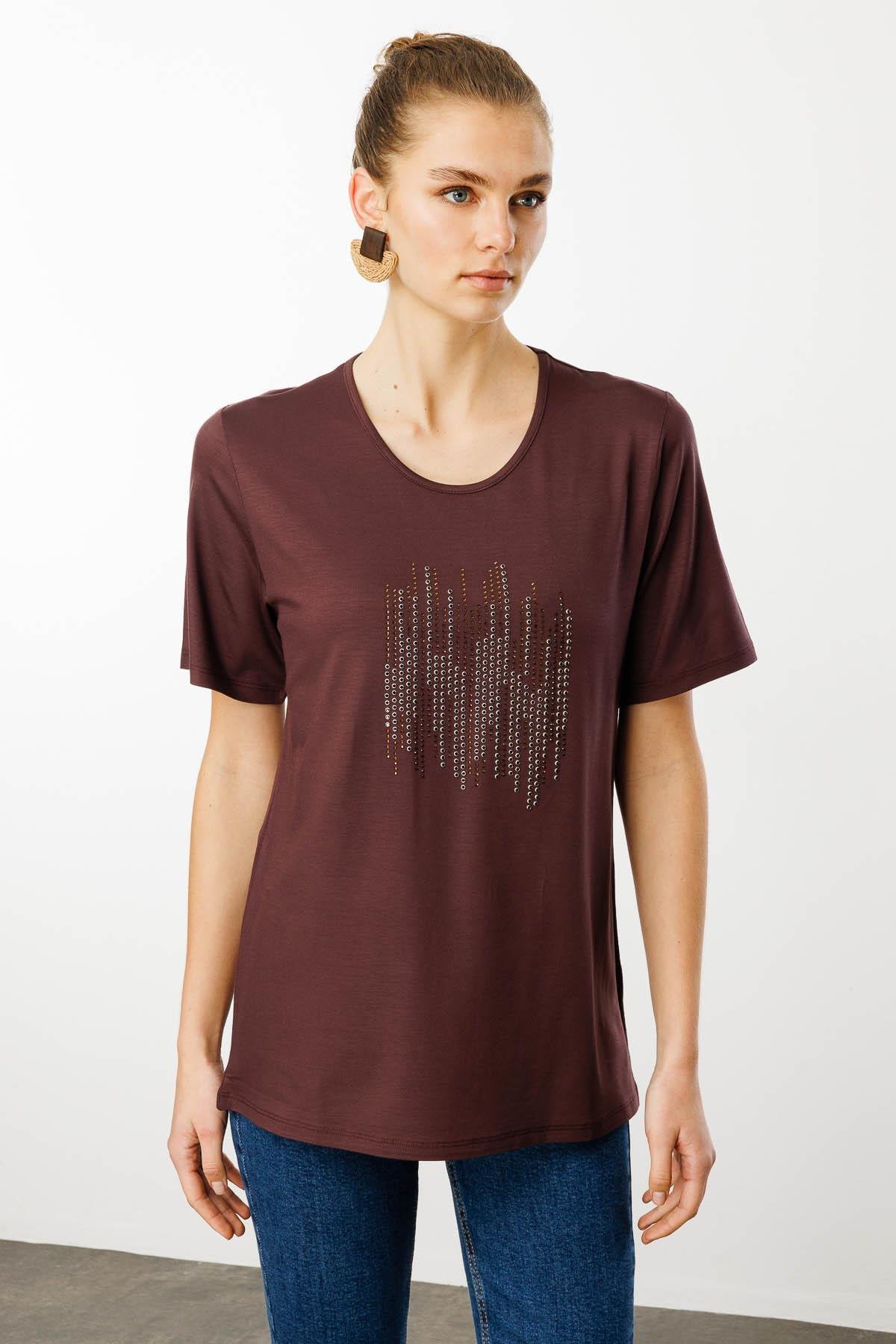 25769Kadın Sıfır Yaka Taş Baskılı Penye T-Shirt Kahve