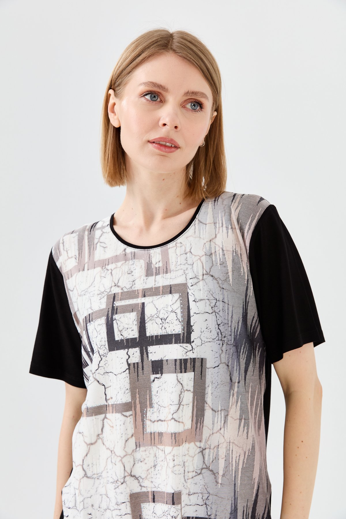 23757Kadın Sıfır Yaka Taşlı Penye T-shirt Siyah