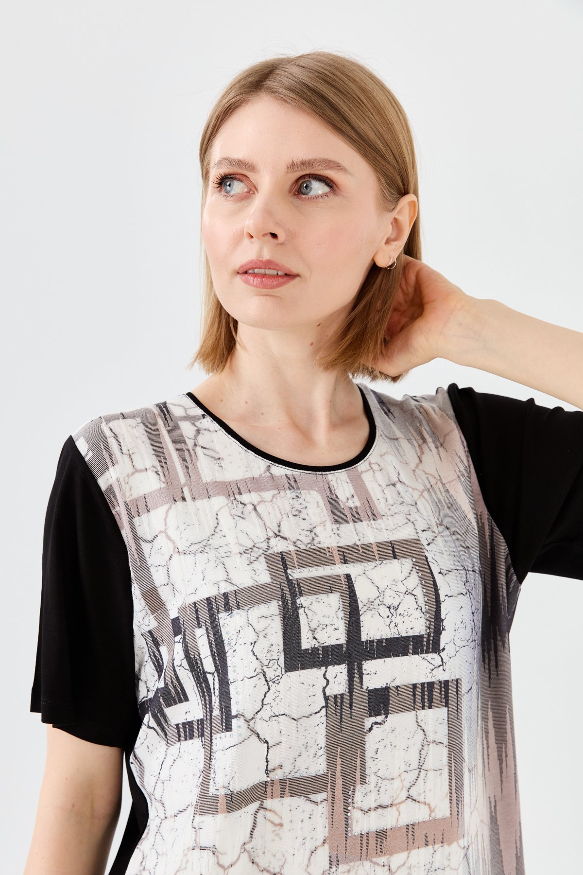 23757Kadın Sıfır Yaka Taşlı Penye T-shirt Siyah