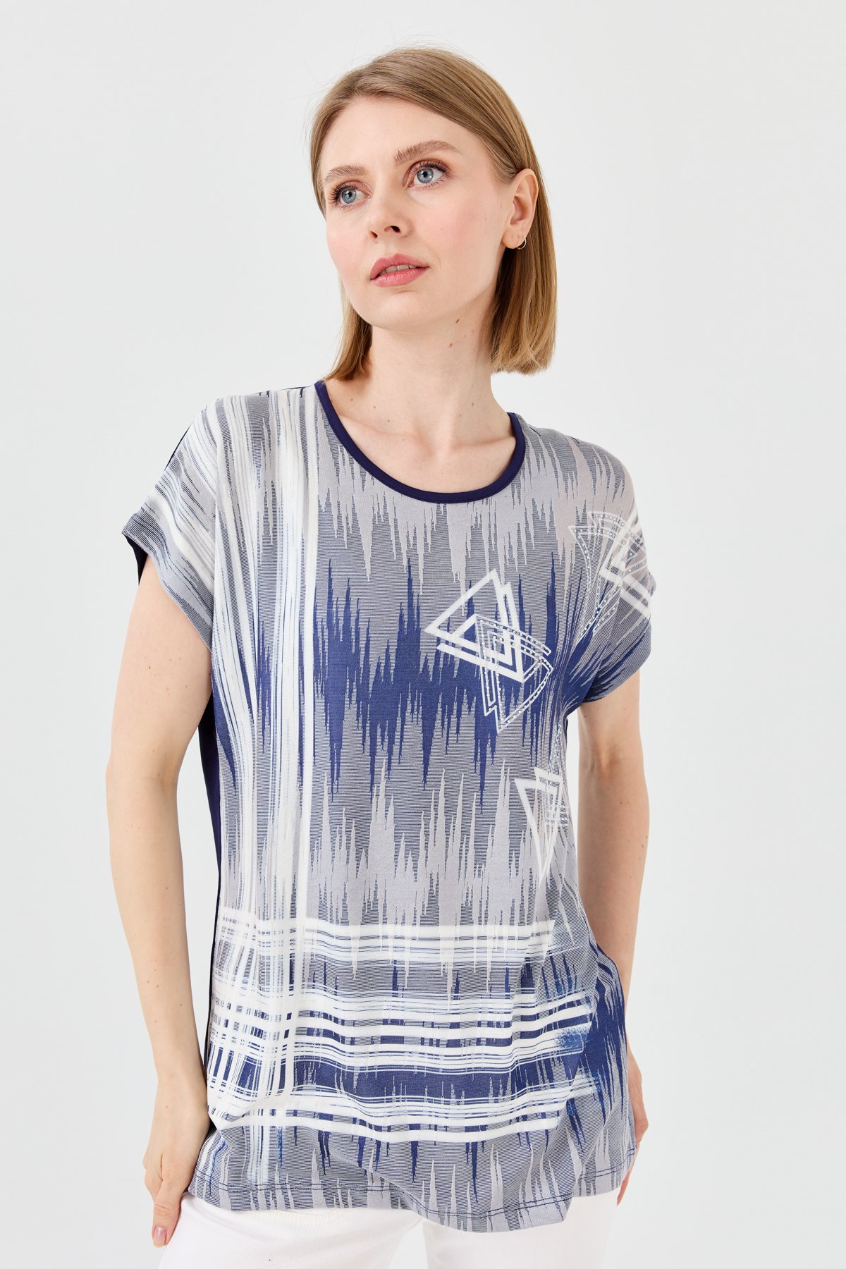 23762Kadın Sıfır Yaka Üçgen Baskılı Penye T-shirt Lacivert