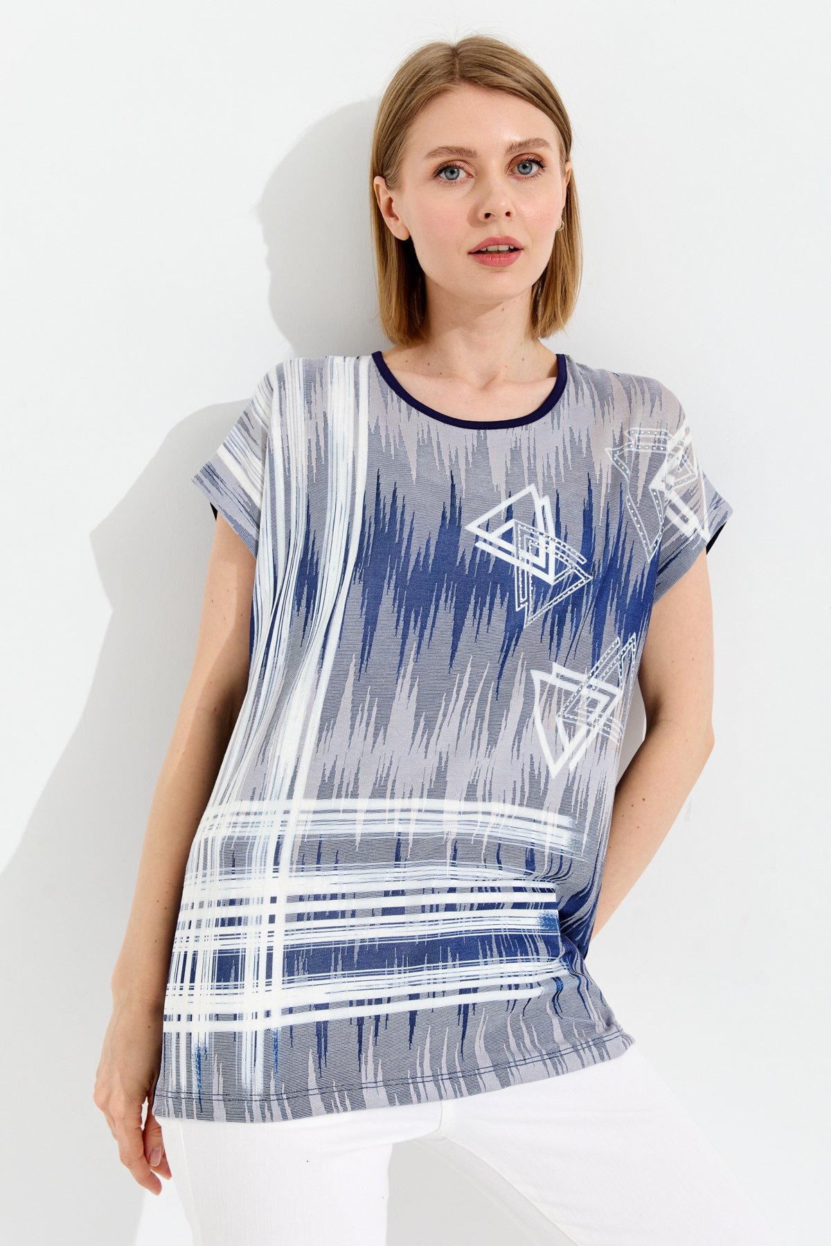 23762Kadın Sıfır Yaka Üçgen Baskılı Penye T-shirt Lacivert