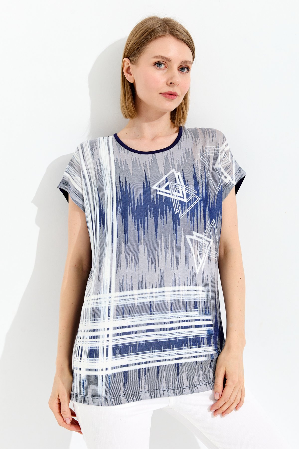 23762Kadın Sıfır Yaka Üçgen Baskılı Penye T-shirt Lacivert