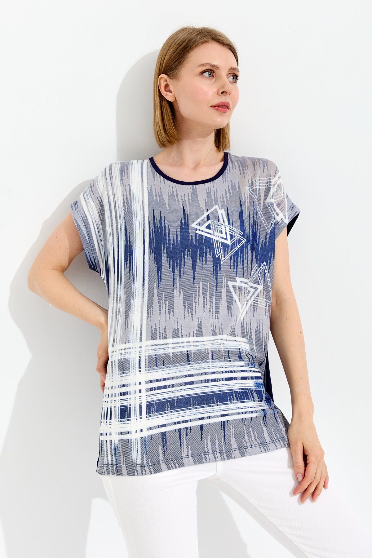 23762Kadın Sıfır Yaka Üçgen Baskılı Penye T-shirt Lacivert