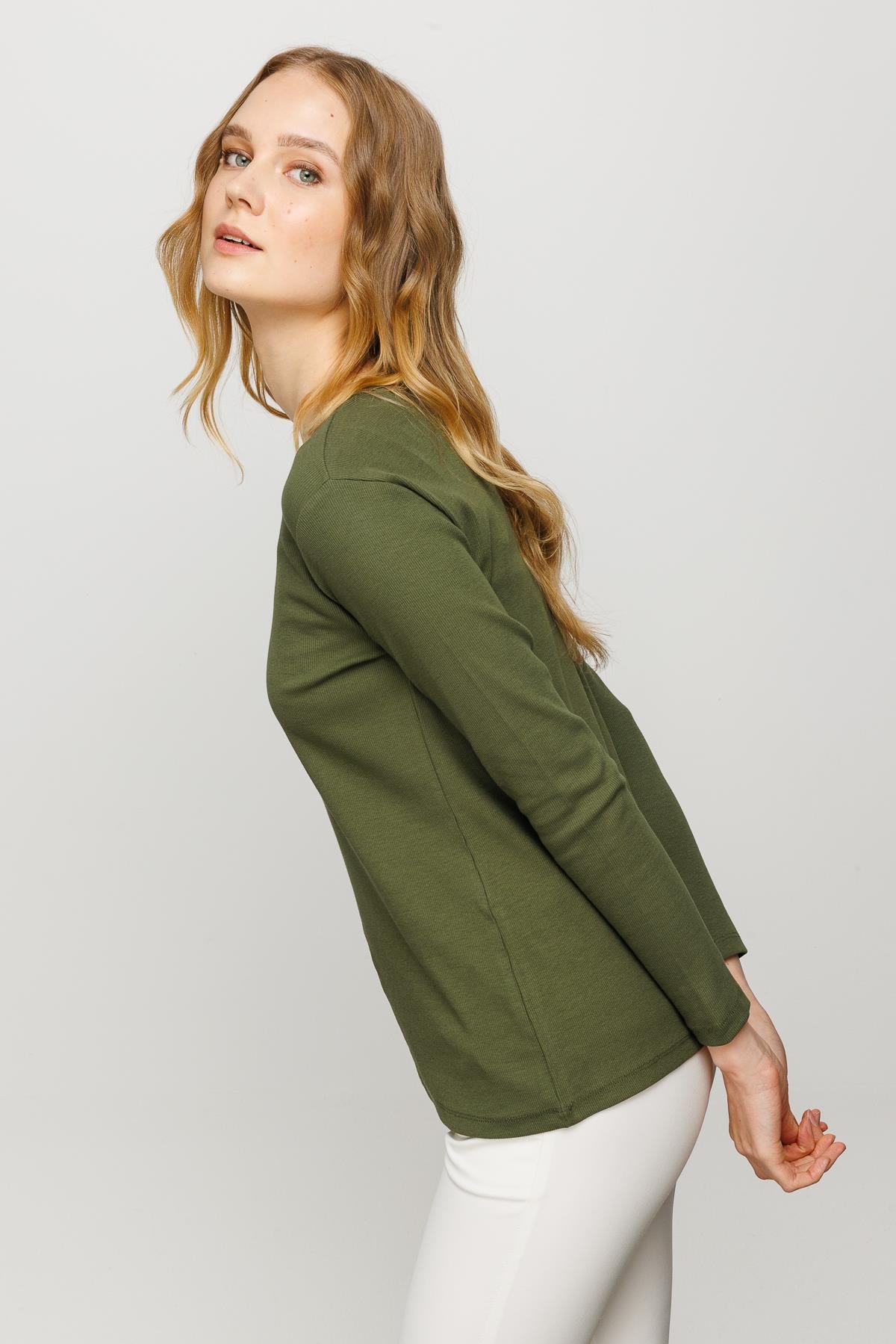 23756Kadın Sıfır Yaka Uzun Kol Basic Pamuklu Bluz Haki
