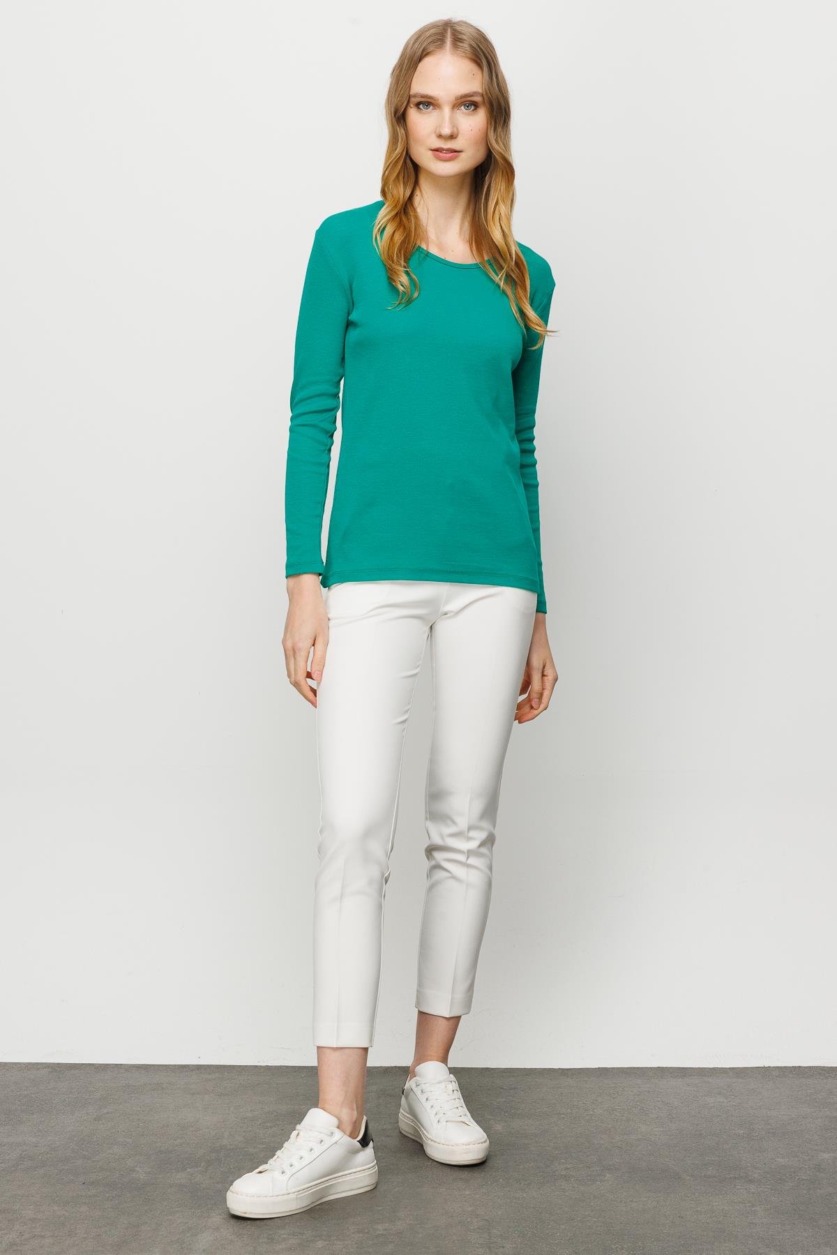 23756Kadın Sıfır Yaka Uzun Kol Basic Pamuklu Bluz Yeşil