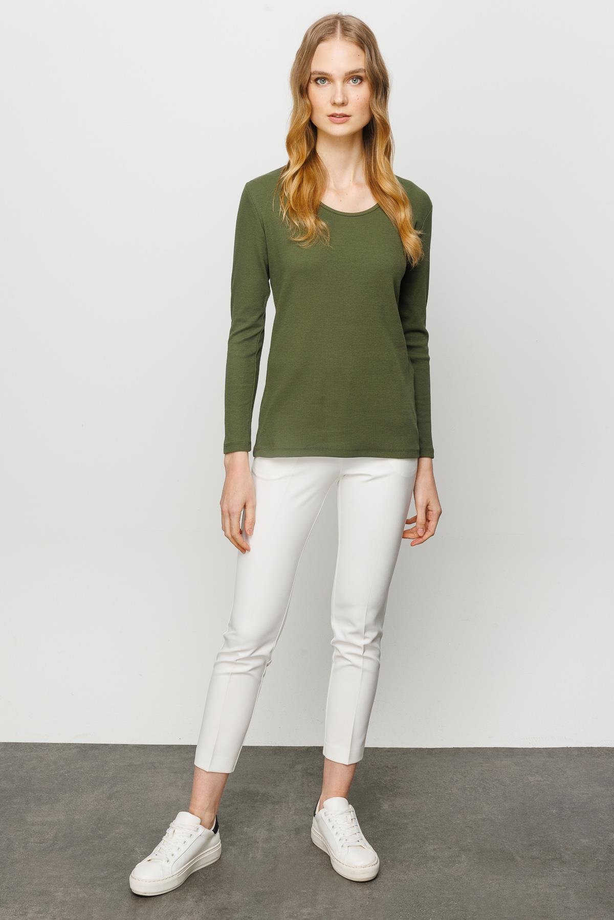 23756Kadın Sıfır Yaka Uzun Kol Basic Pamuklu Bluz Haki