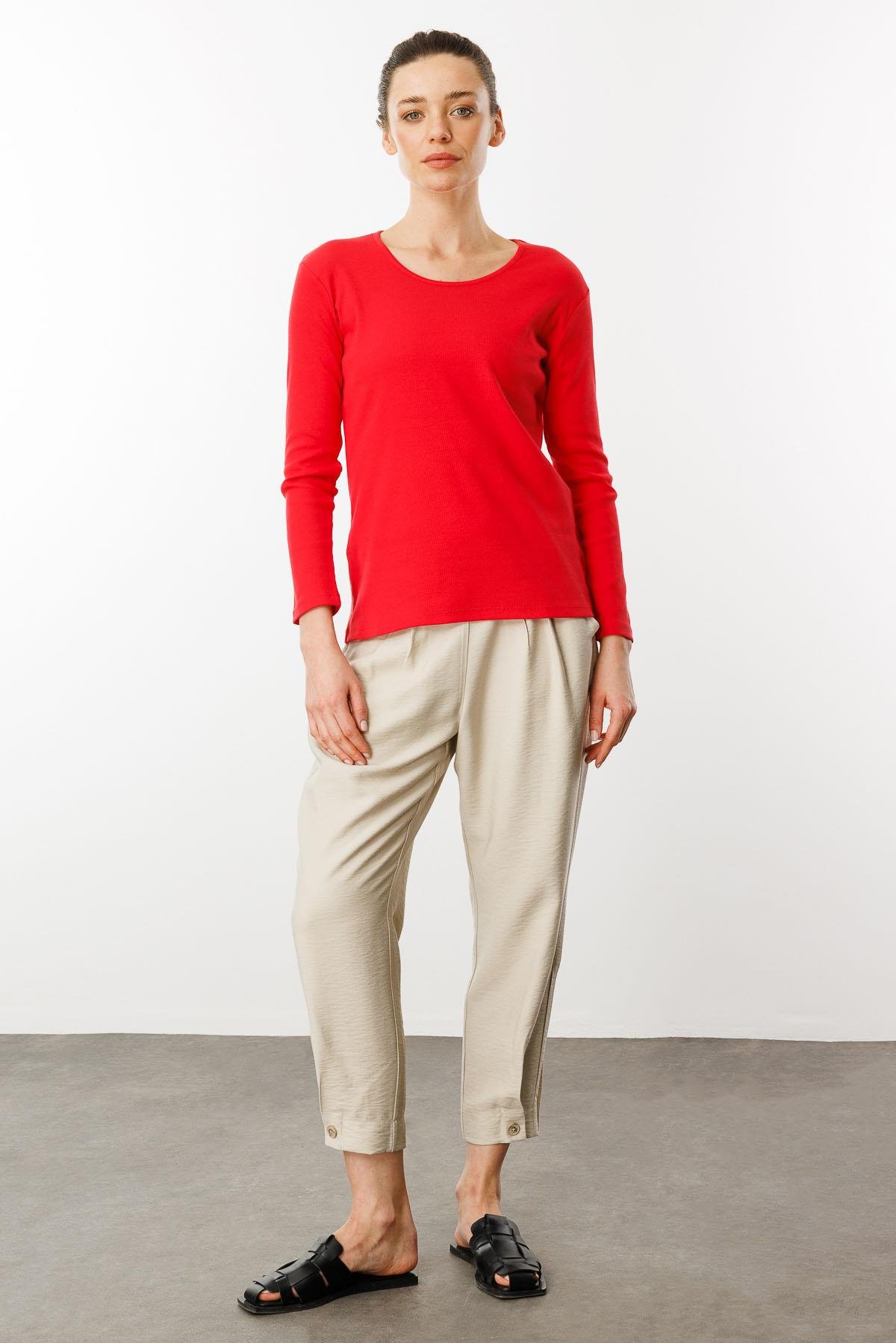 23756Kadın Sıfır Yaka Uzun Kol Basic Pamuklu Bluz Kırmızı