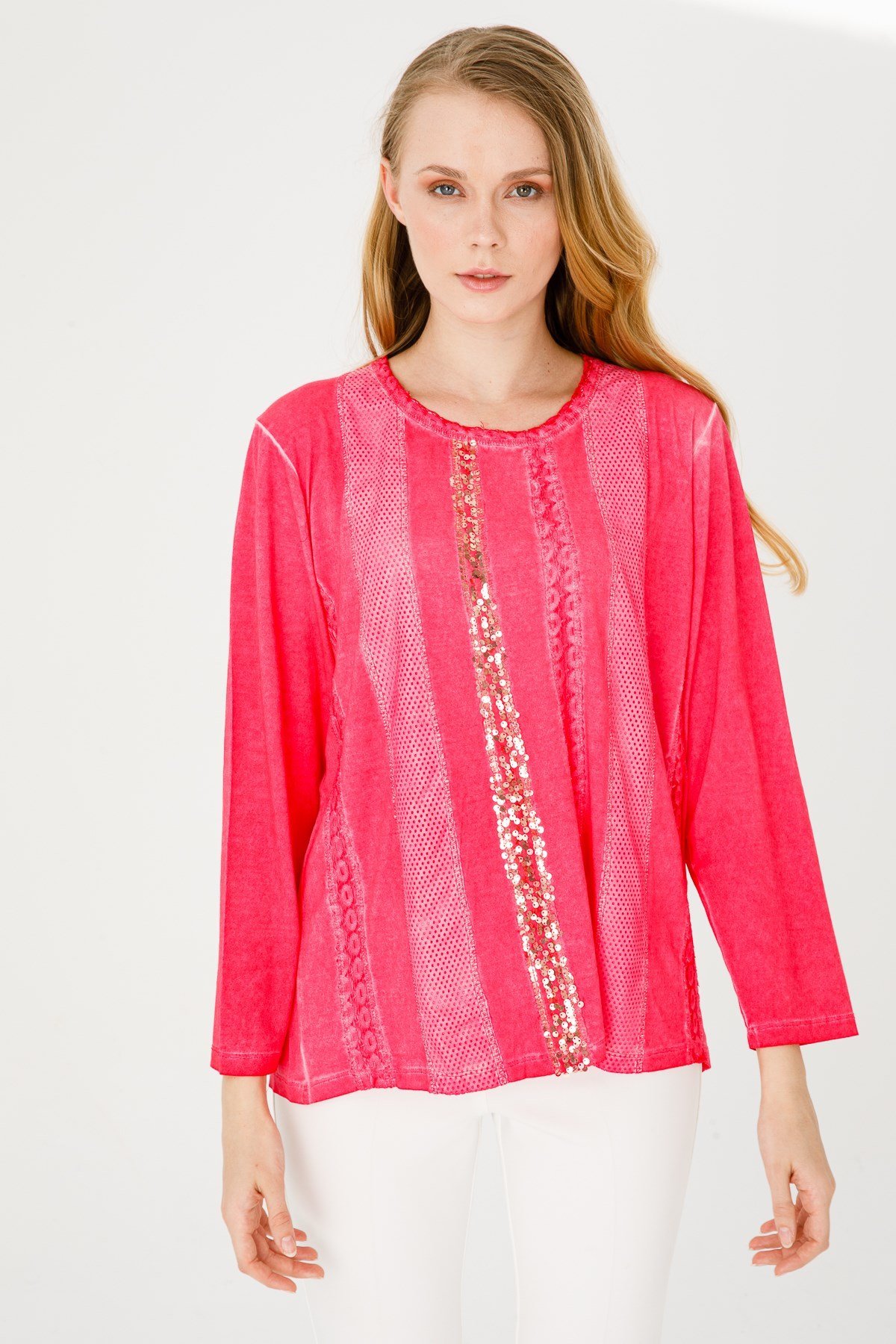 KADIN SIFIR YAKA UZUN KOL DERİ İŞLEMELİ PENYE BLUZ FUŞYA