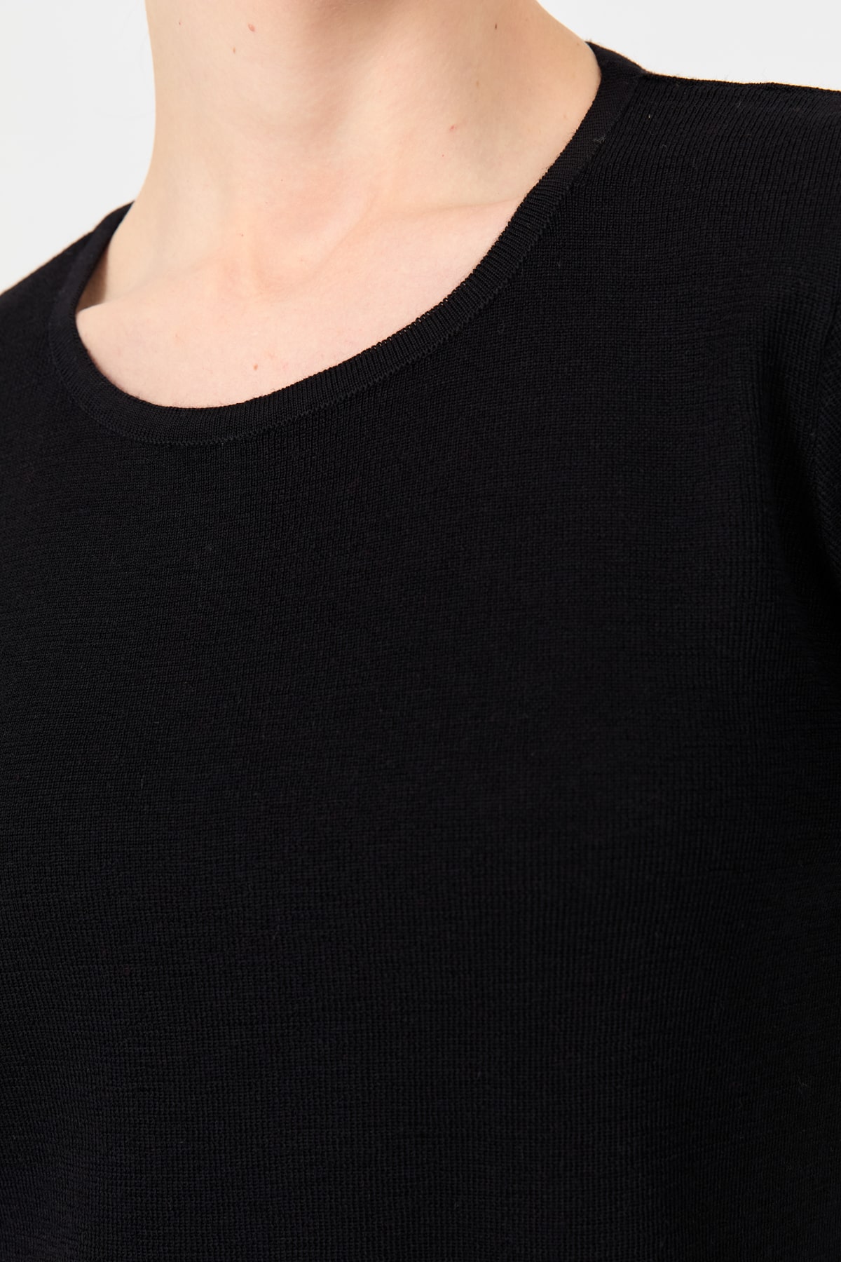 24113Kadın Sıfır Yaka Uzun Kollu Basic Yün Bluz Siyah