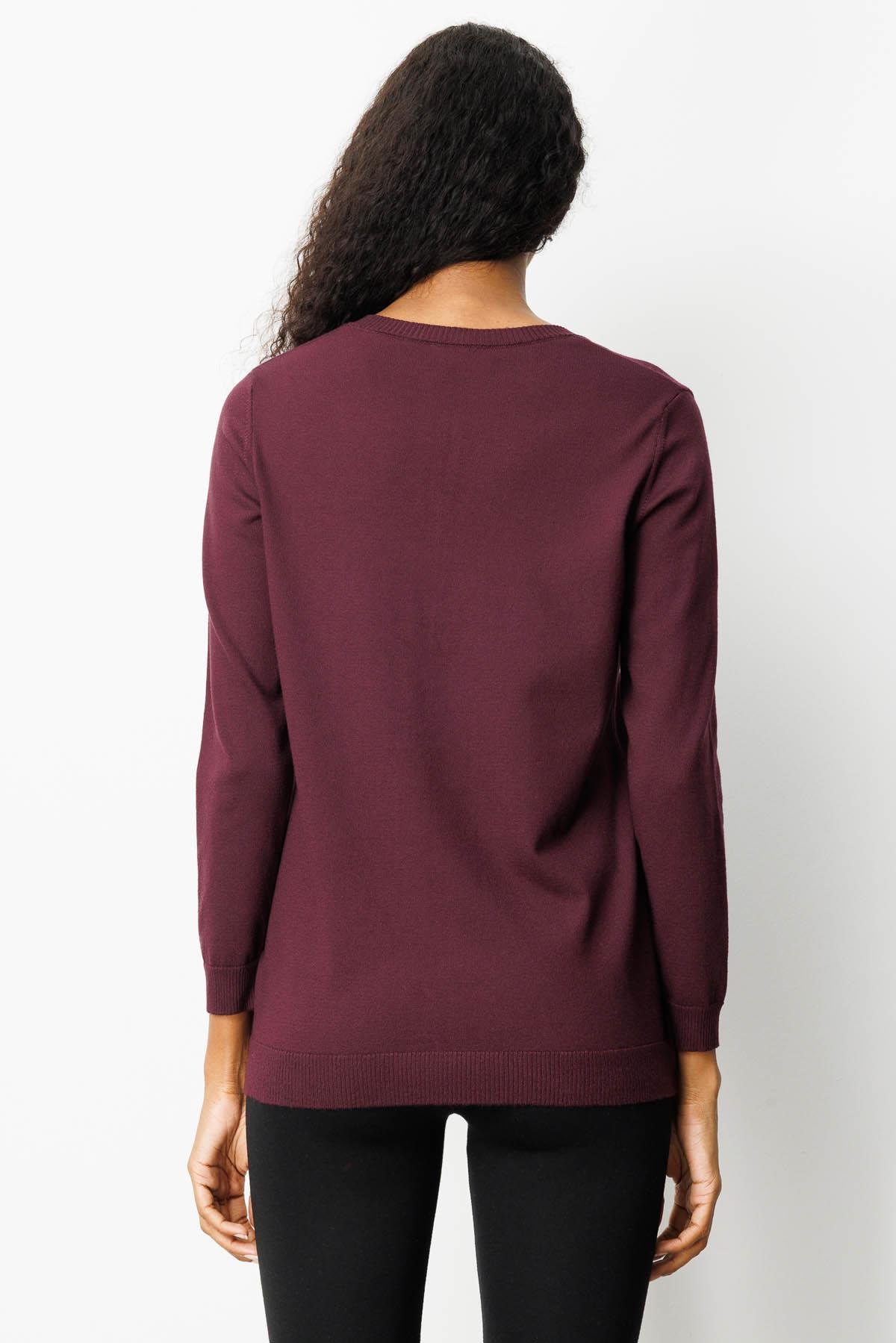 25094Kadın Sıfır Yaka Yakası Çiçek Nakış İşlemeli Bluz K.Mürdüm