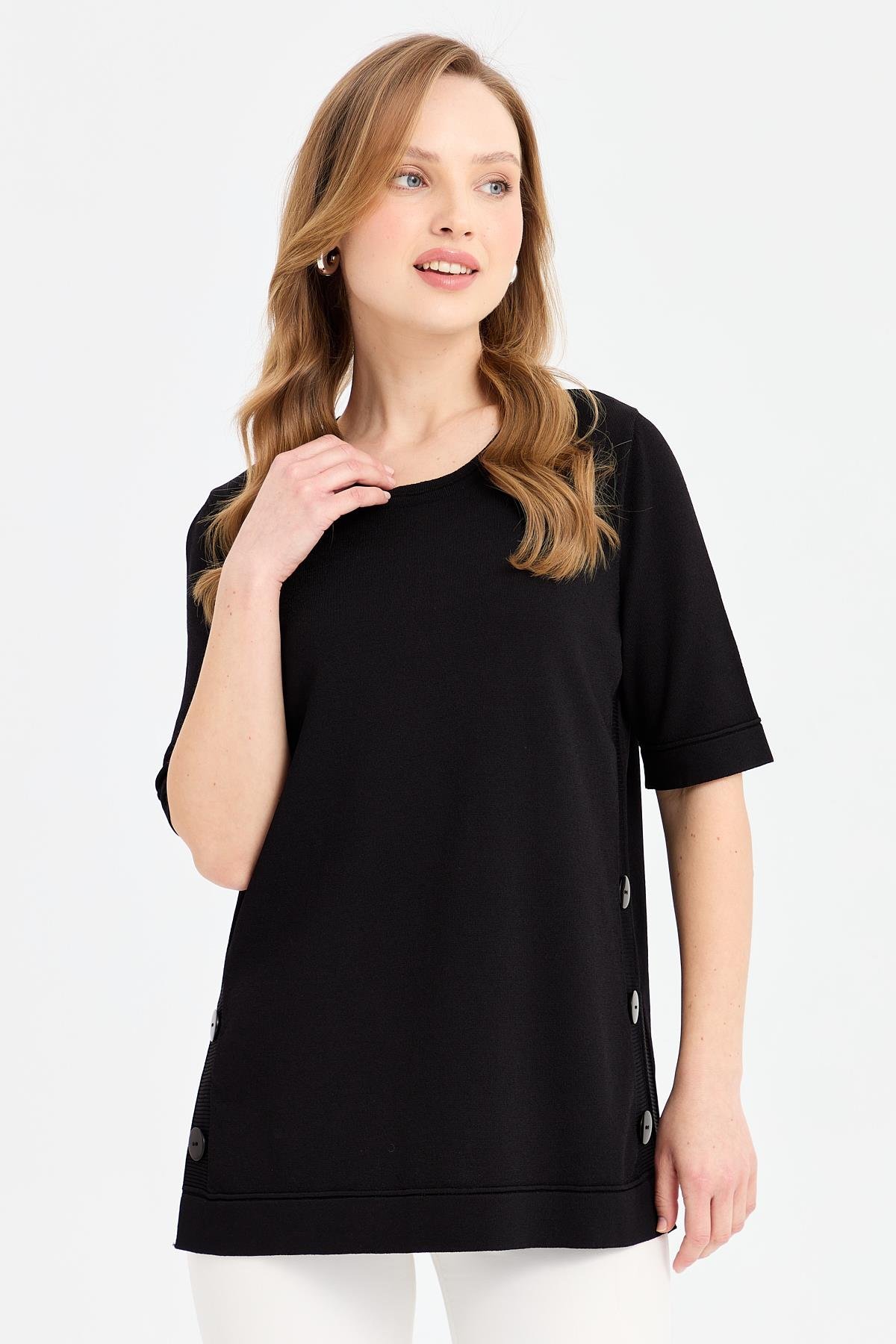 24350Kadın Sıfır Yaka Yanı Düğmeli İnce Triko Bluz Siyah