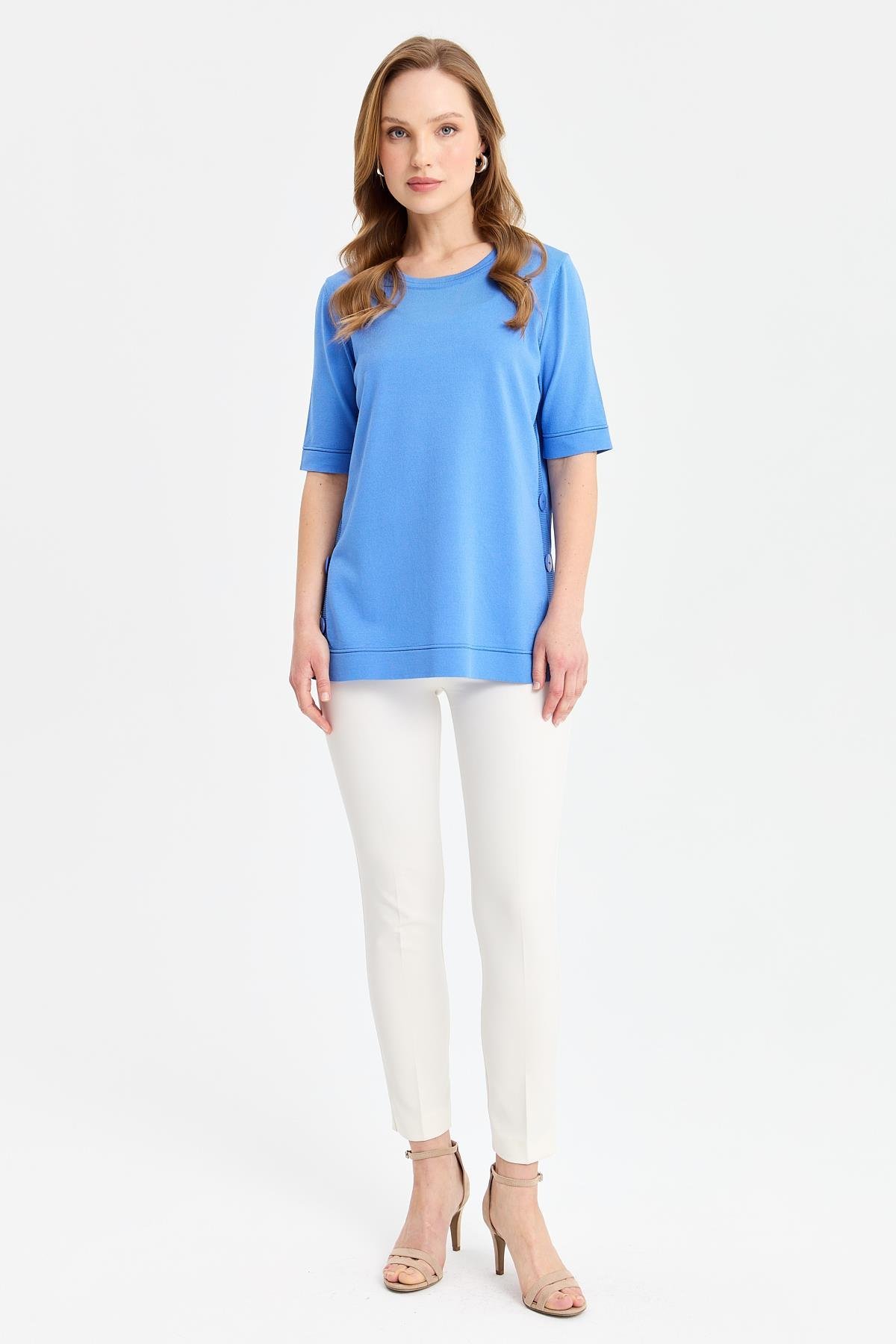 24350Kadın Sıfır Yaka Yanı Düğmeli İnce Triko Bluz Mavi