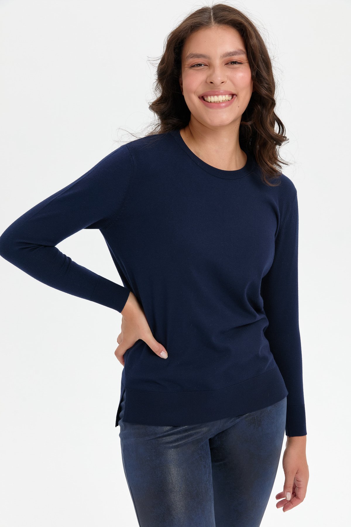 24358Kadın Sıfır Yaka Yanı Yırtmaçlı Kazak K.Lacivert