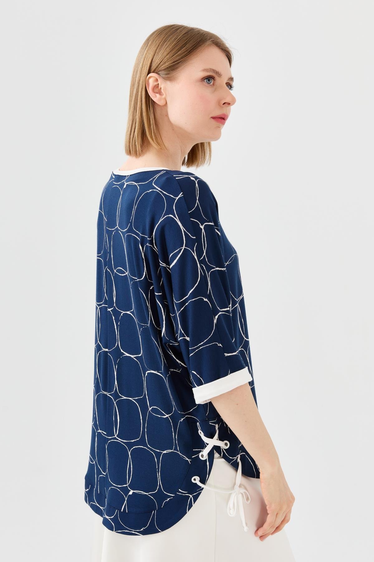 23720Kadın Sıfır Yaka Yanı Yırtmaçlı Penye T-shirt Laci/Ekru