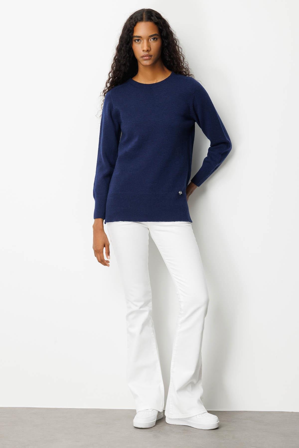 25214Kadın Sıfır Yaka Yanı Yırtmaçlı Yün Bluz Y.A Lacivert