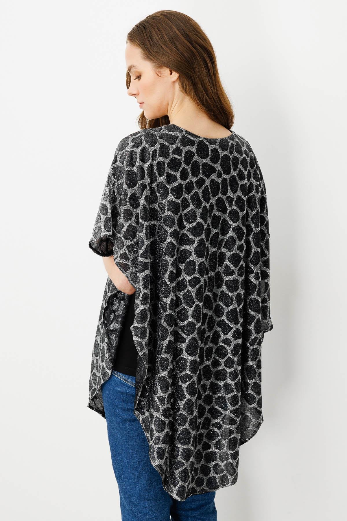 21958Kadın Sıfır Yaka Yarasa Kollu Simli Desenli Bluz Siyah