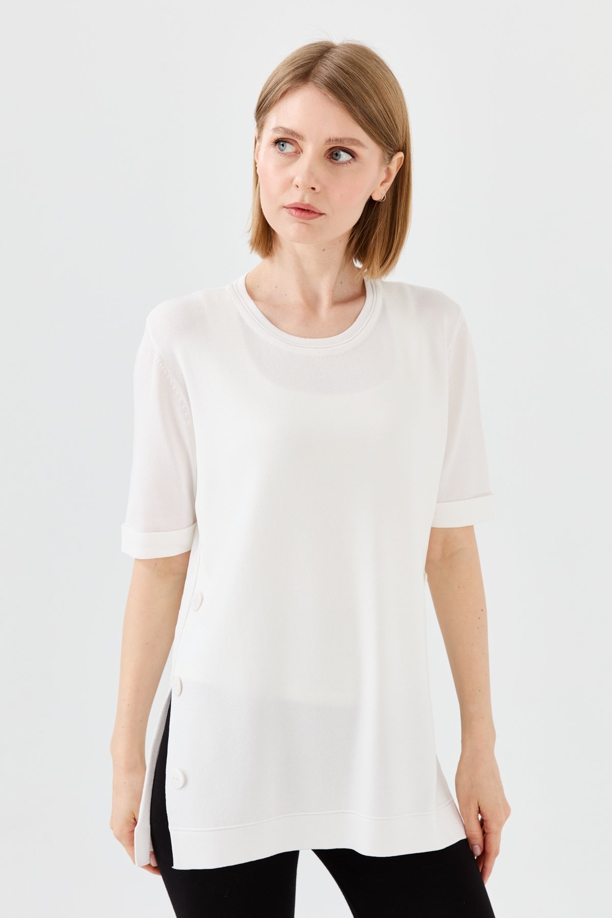 23354Kadın Sıfır Yaka Yazlık Triko Bluz Ekru