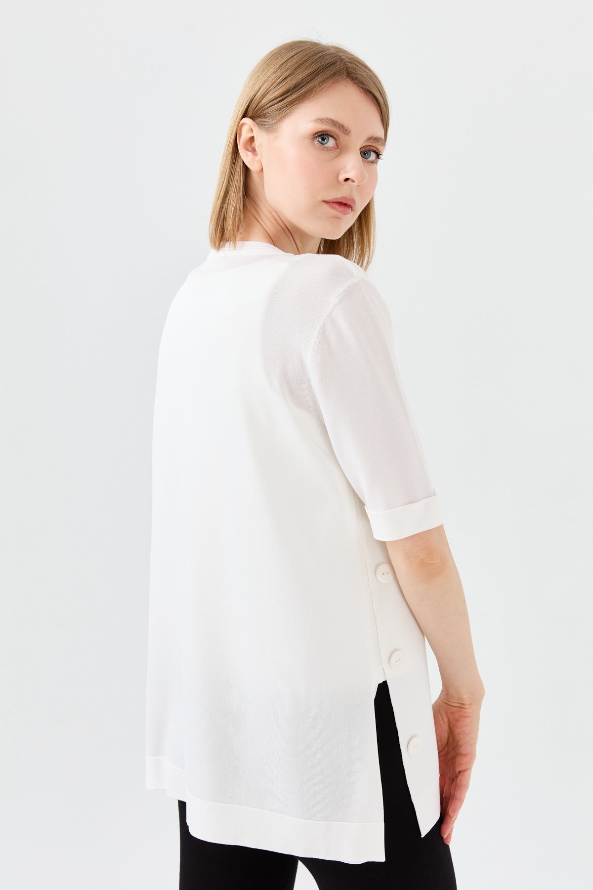 23354Kadın Sıfır Yaka Yazlık Triko Bluz Ekru
