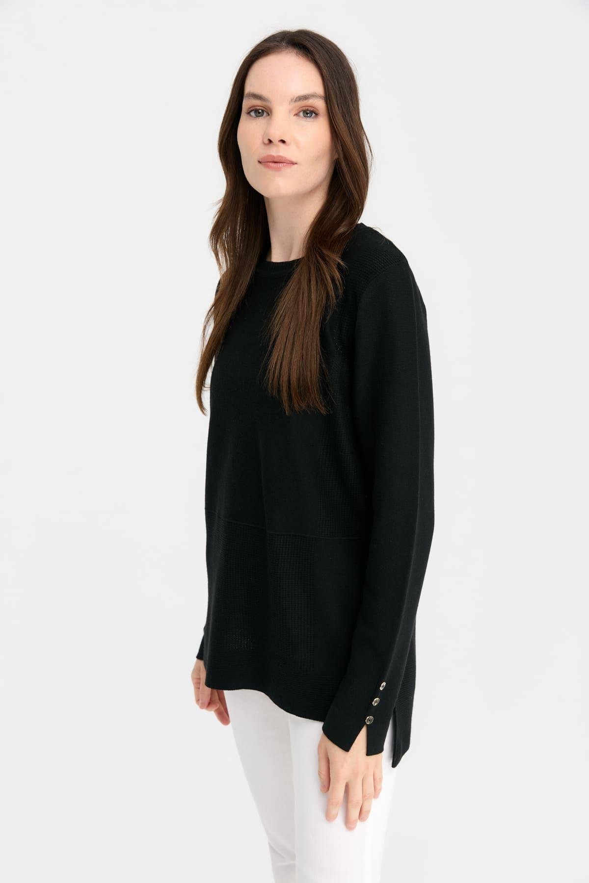 24357Kadın Sıfır Yaka Yırtmaçlı Kazak Siyah