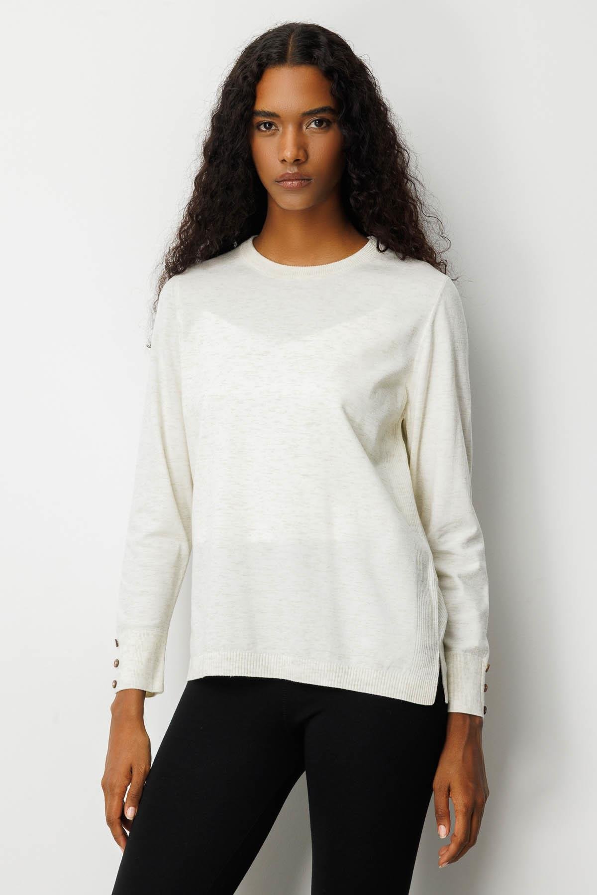 25293Kadın Sıfır Yaka Yırtmaçlı Yanı Düğmeli Kazak Kemik