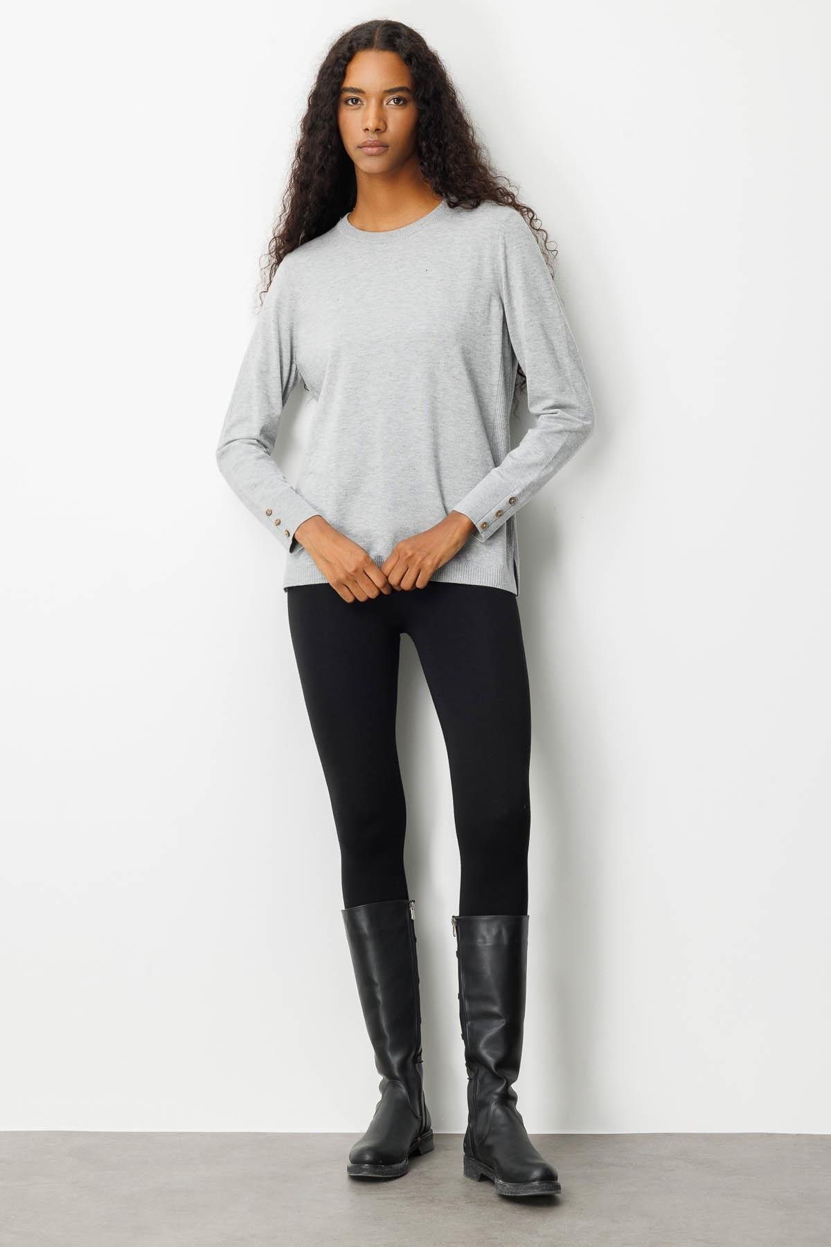 25293Kadın Sıfır Yaka Yırtmaçlı Yanı Düğmeli Kazak Gri