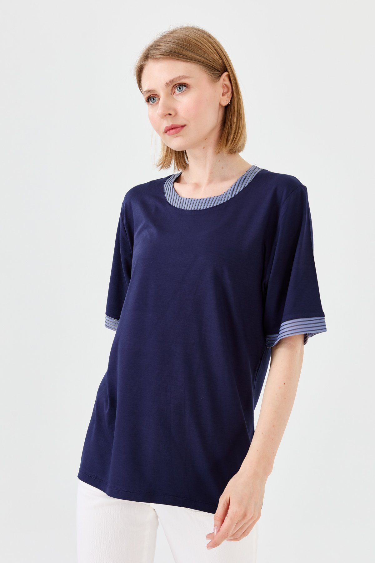 23764Kadın Sıfır Yaka Zincir Bantlı Penye T-shirt Lacivert