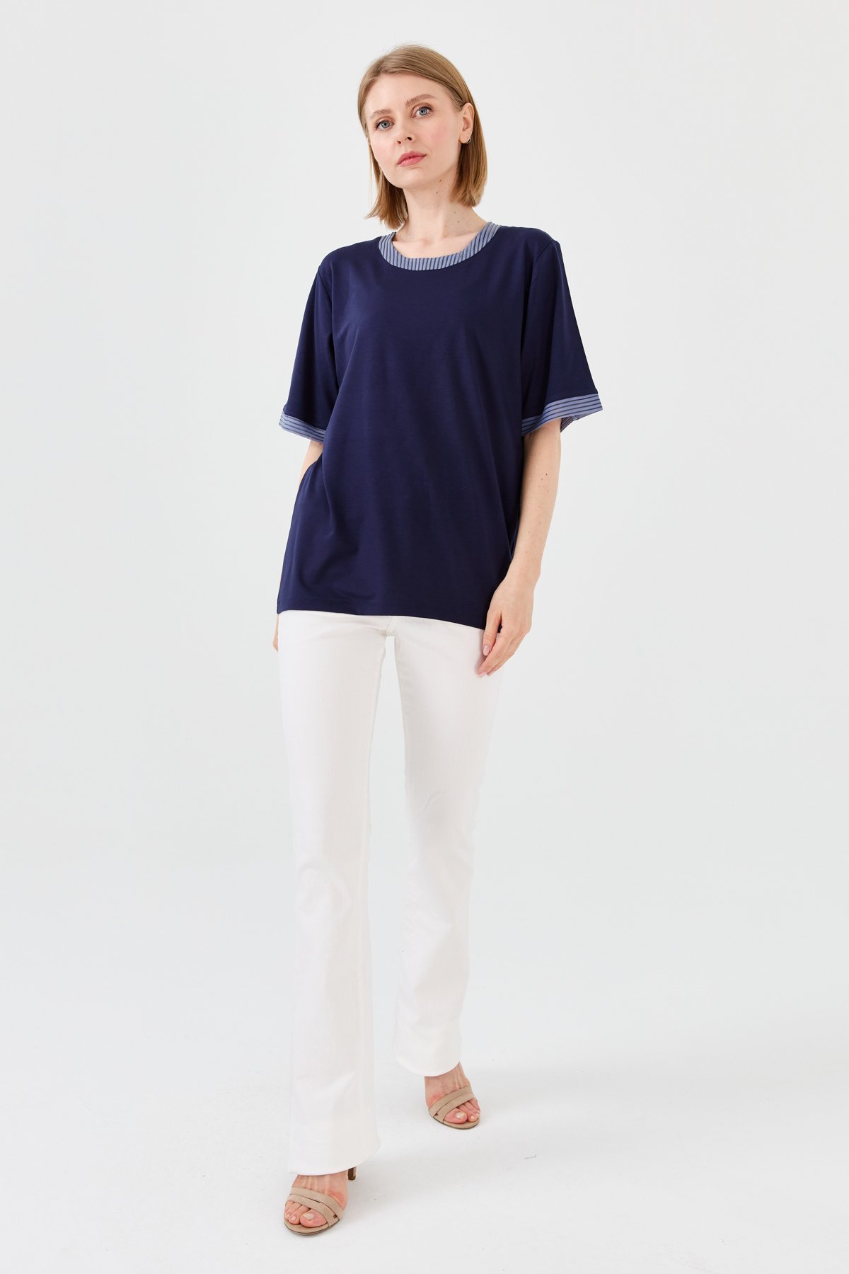 23764Kadın Sıfır Yaka Zincir Bantlı Penye T-shirt Lacivert