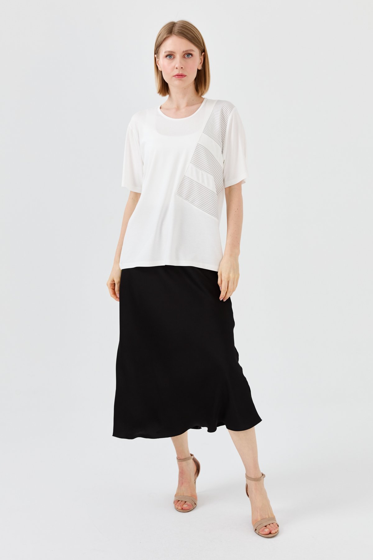 23768Kadın Sıfır Yaka Zincir Kumaşlı Penye T-shirt Kemik