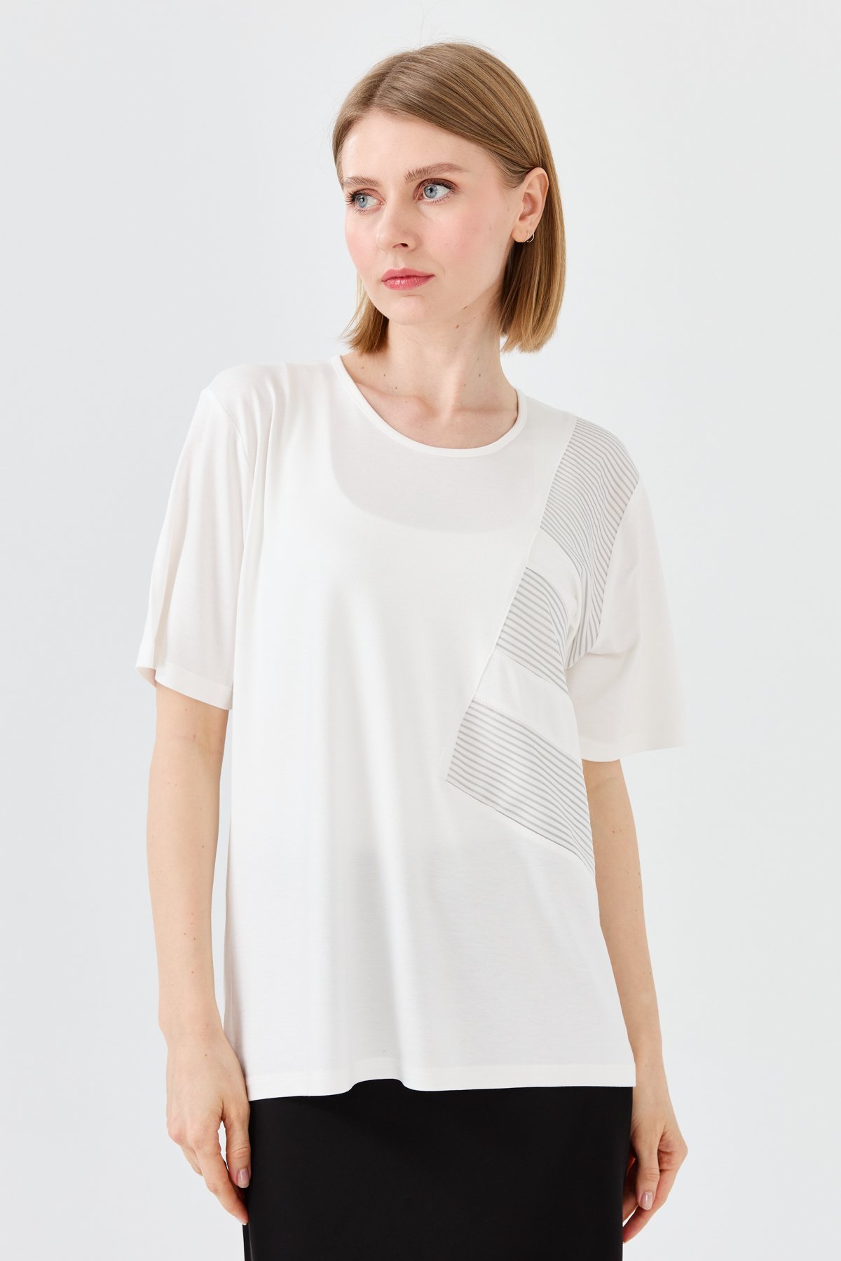 23768Kadın Sıfır Yaka Zincir Kumaşlı Penye T-shirt Kemik