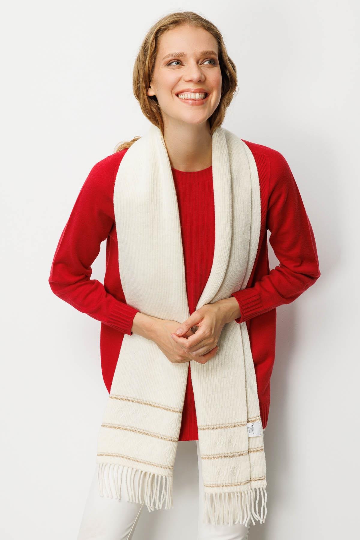 25073Kadın Simli Jakarlı Püsküllü Yün Kaşkol Kemik