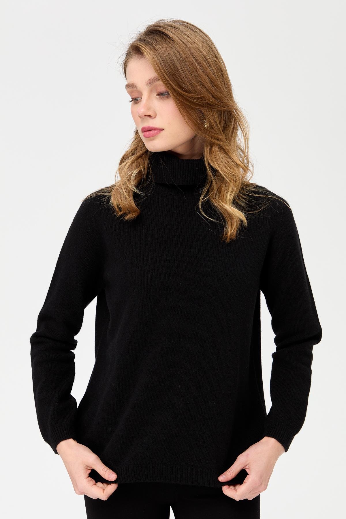 23164Kadın Tam Balıkçı Yaka Klasik Yün Kazak Siyah